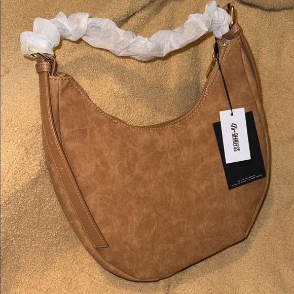4th & Reckless Una Faux Suede Crescent Bag Shoulder Purse Brown Tan NEW Medium - Picture 10 of 10